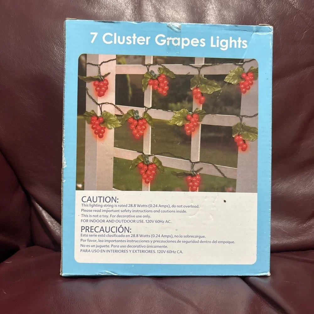 Vintage 7 Cluster Grapes Lights NIB Beautiful Color‎ Patio 5 Ft. Long